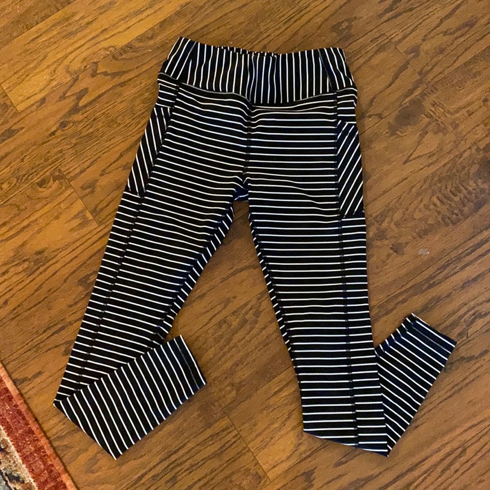 Avia athletic workout pants : size S (4/6)